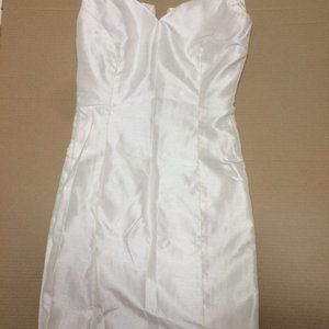 - UK 6 USA 4 Beautiful white silky long dress matching material pencil skirt